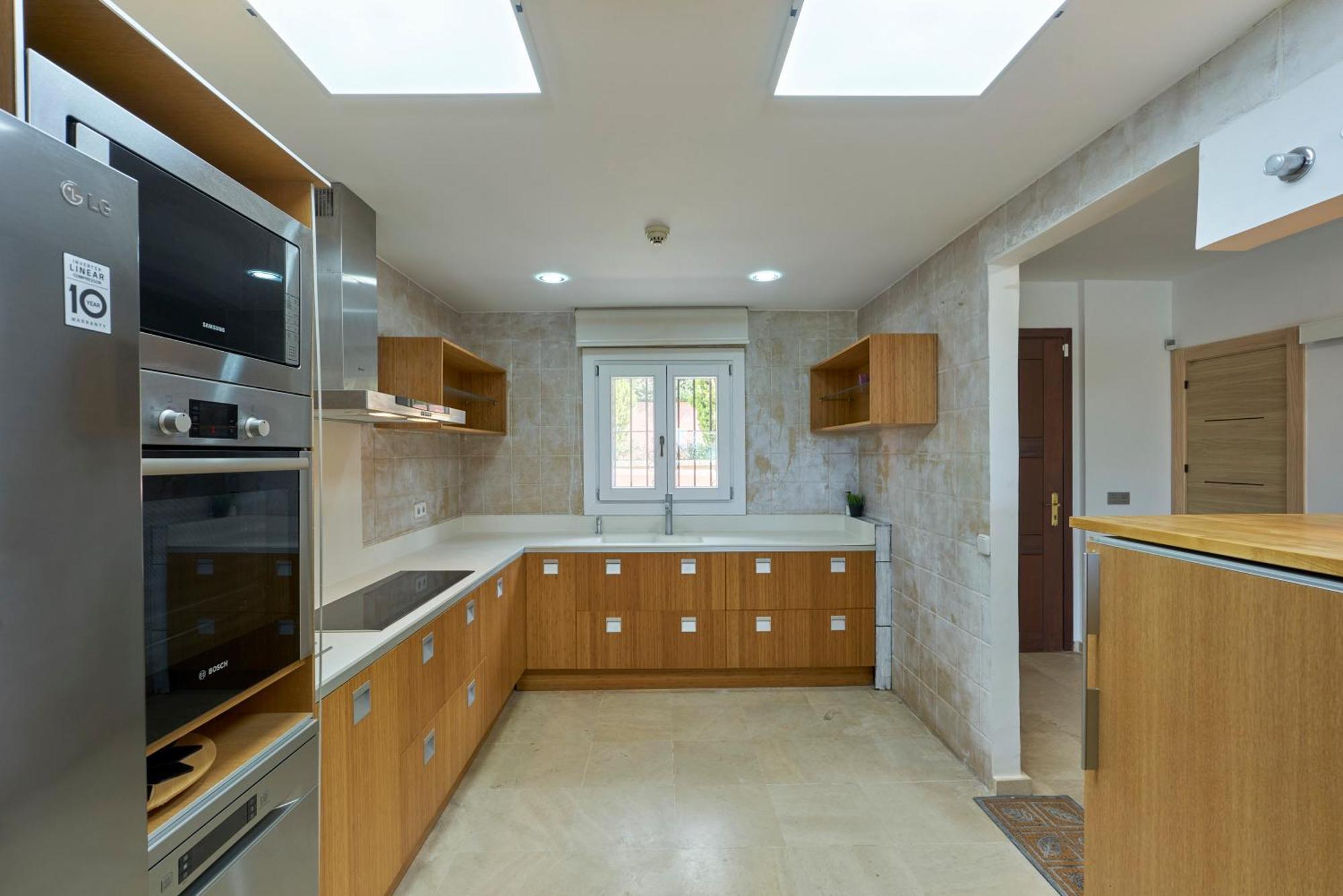 Golden Mile Villa