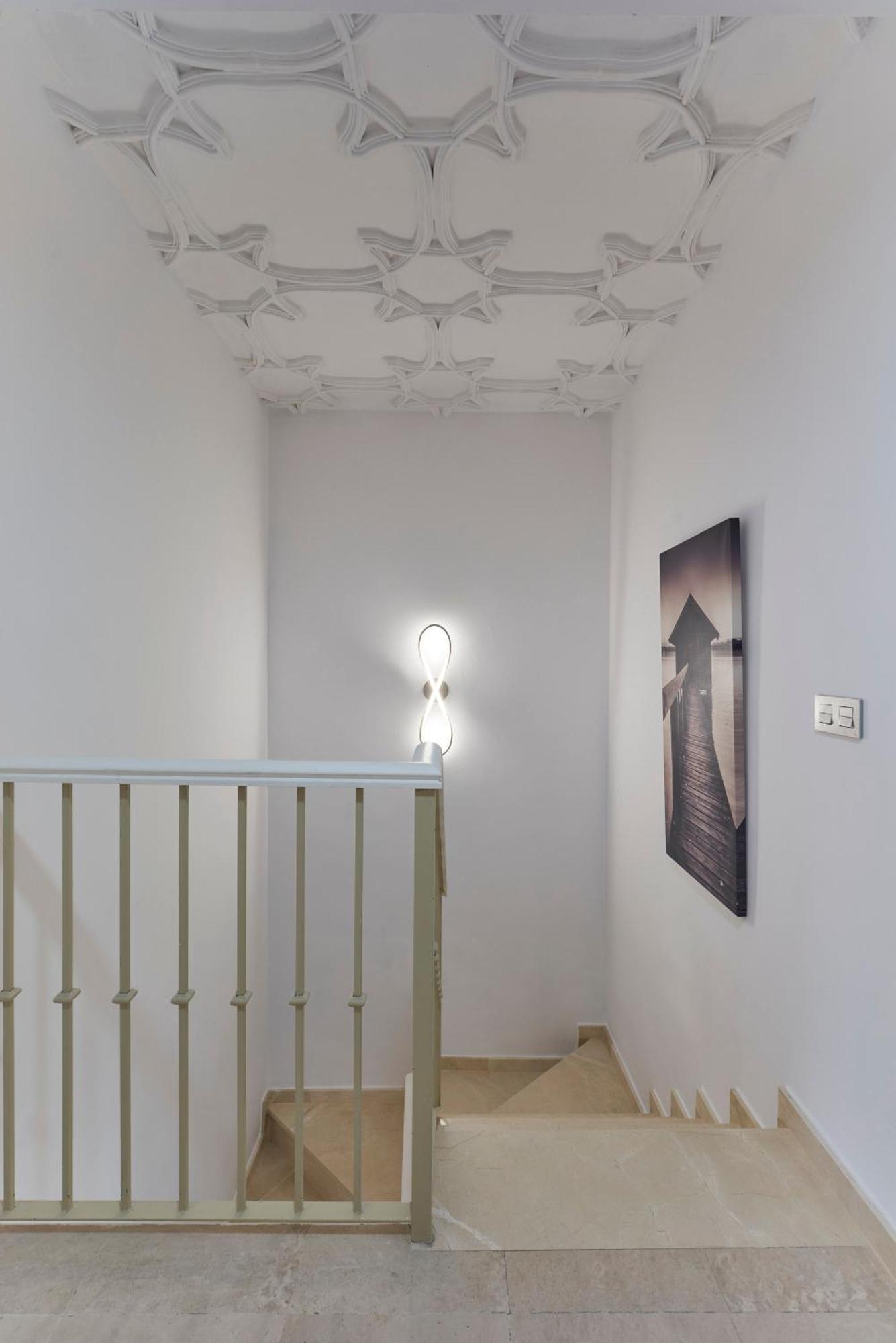 Golden Mile Villa *