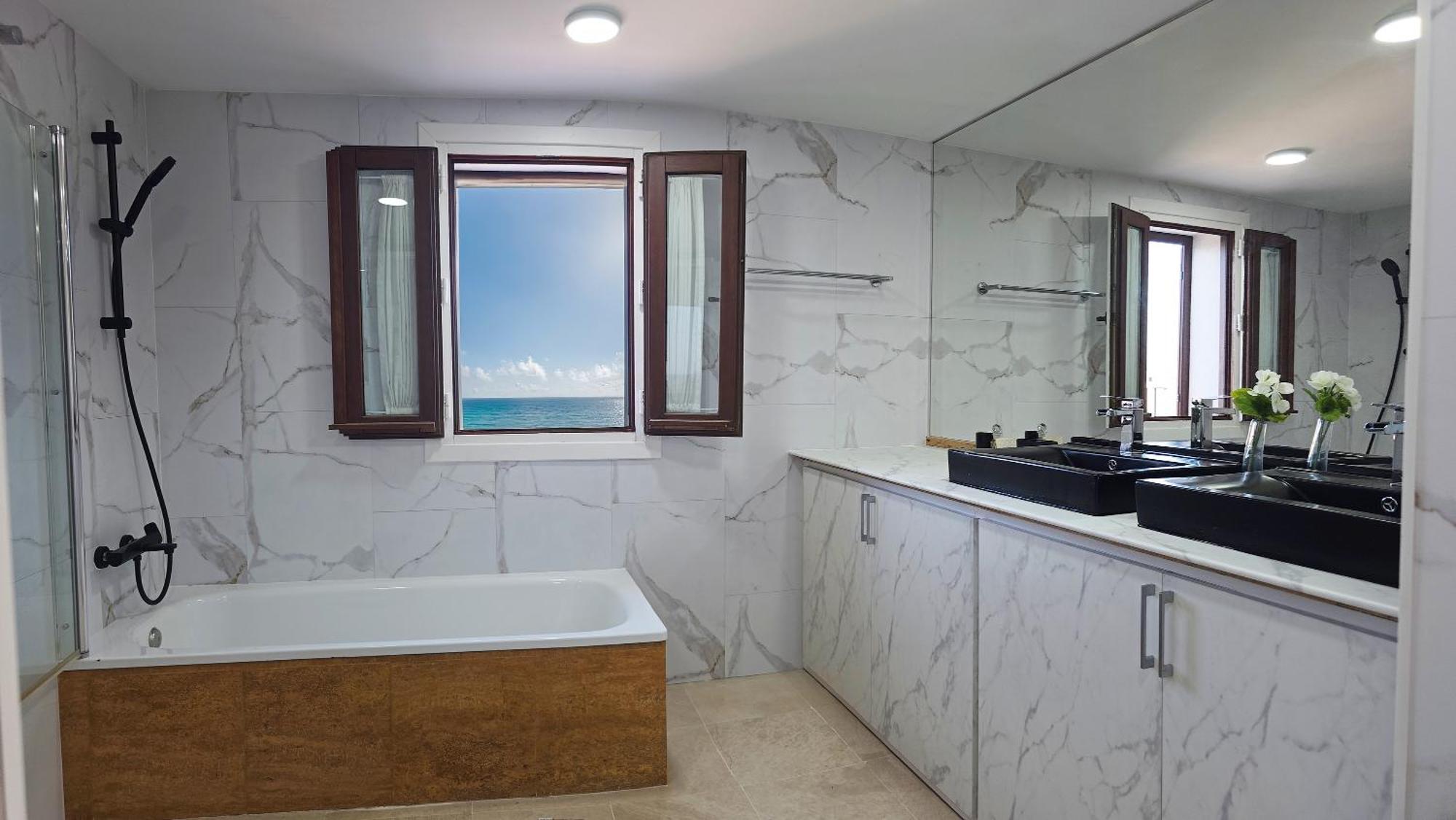 Golden Mile Villa